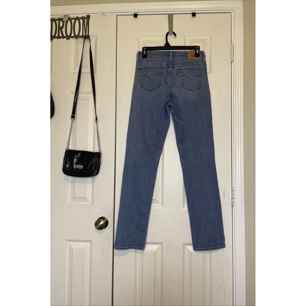 Women's Size 28x32 Levi’s 712 Slim Straight Jeans Light Wash Mid Rise Distressed - Picture 9 of 15